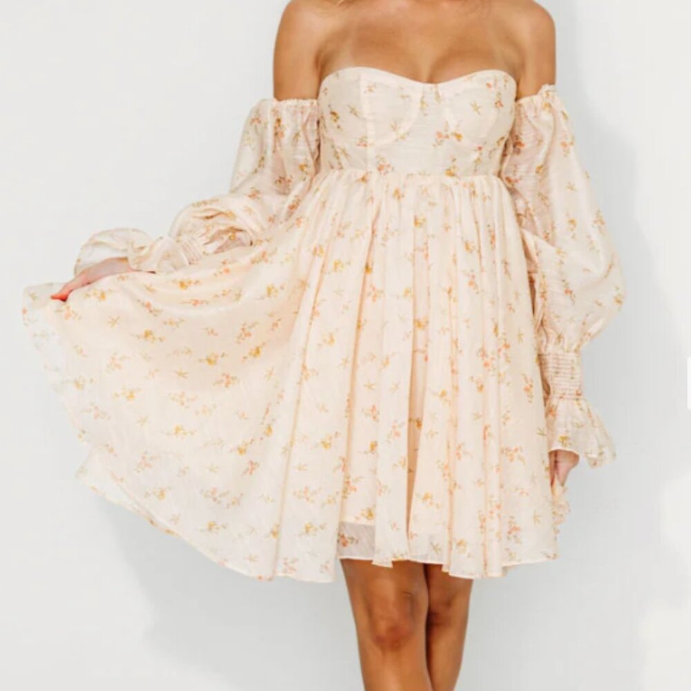 BNWT Off the Shoulder Floral Dress